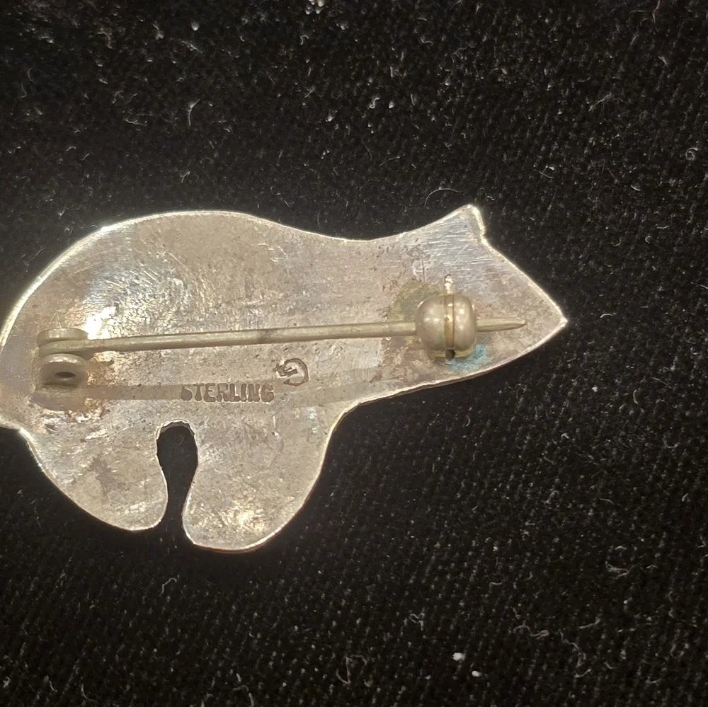 Navajo Medicine Bear Fetish with Heart Arrow Sterling